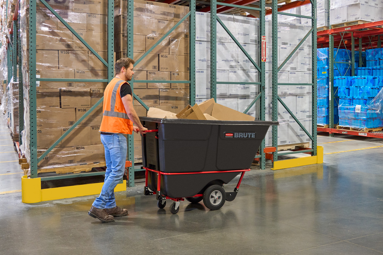 BRUTE utility cart