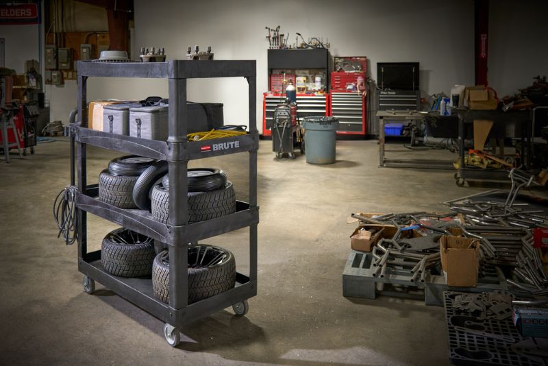 BRUTE platform truck